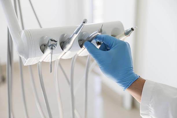 Professional Tooth Extraction technician working in Newton County County, AR